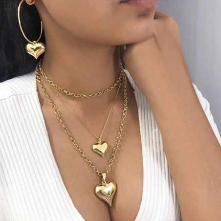 Dreireihige goldfarbige Halsketten Cuorelina mit Herzanhänger