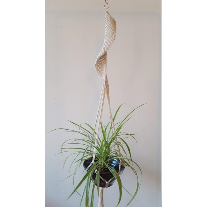 Gland de fleur de macramé beige noué à la main en forme de spirale