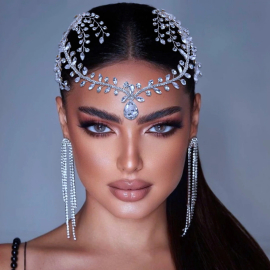 Produktbild: Coiffe de mariée élégante avec strass et perles Coiffe de mariée élégante ornée de nombreux strass et perles