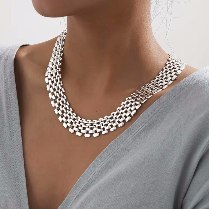 Stylische breite Halskette Luciana in Silber- oder Goldoptik