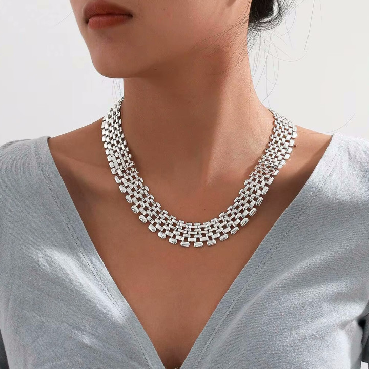 Stylische breite Halskette Luciana in Silber- oder Goldoptik