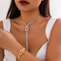 2er-Set Morena mit verführerischen Schlangen-Armband und Halskette in Goldoptik 2er-Set Morena mit verführerischen Schlangen-Armband und Halskette in Goldoptik